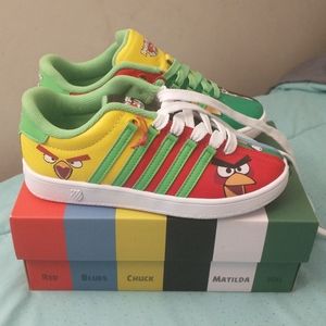 Boys Angry Birds K-Swiss sneakers size: 3.5